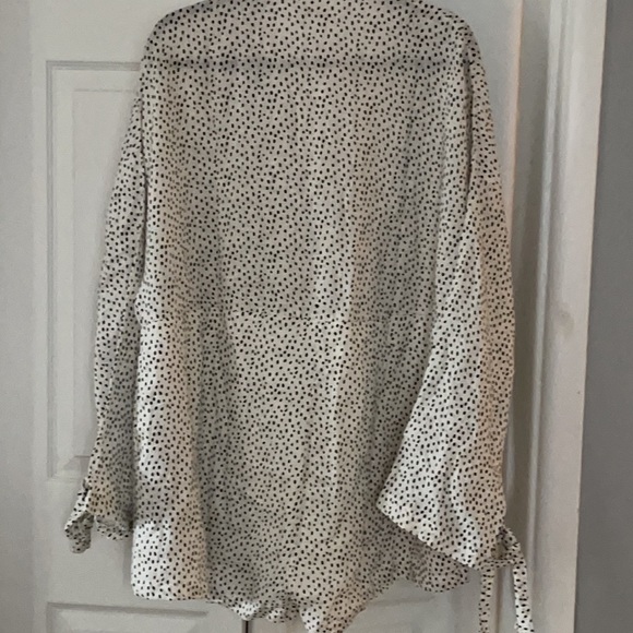 Zulu & Zephyr beach romper in polka dot - Picture 4 of 5